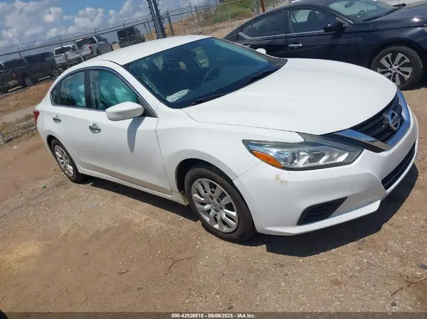 1N4AL3AP8GC135007 2016 NISSAN ALTIMA - Image 1