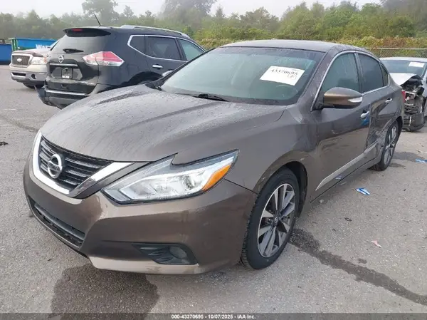 1N4AL3AP8GC137677 2016 NISSAN ALTIMA - Image 2