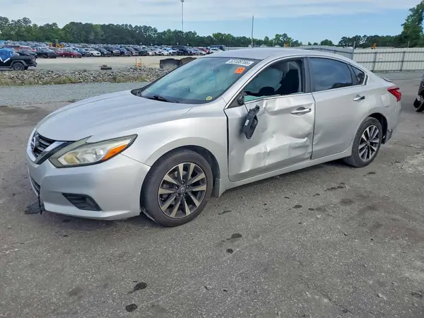 1N4AL3AP8GC142698 2016 NISSAN ALTIMA - Image 1