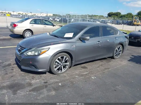 1N4AL3AP8GC144418 2016 NISSAN ALTIMA - Image 2