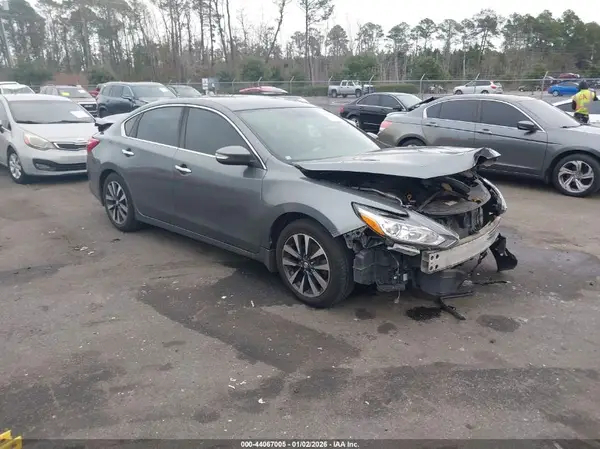 1N4AL3AP8GC158867 2016 NISSAN ALTIMA - Image 1