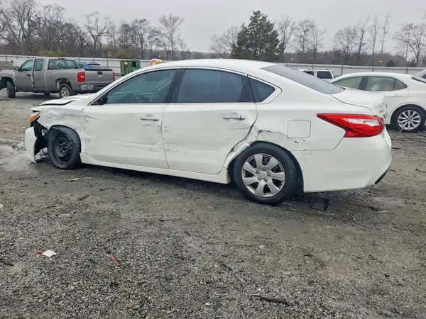 1N4AL3AP8GC160134 2016 NISSAN ALTIMA - Image 2