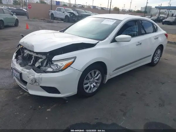 1N4AL3AP8GC166984 2016 NISSAN ALTIMA - Image 2