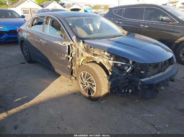 1N4AL3AP8GC171666 2016 NISSAN ALTIMA - Image 1