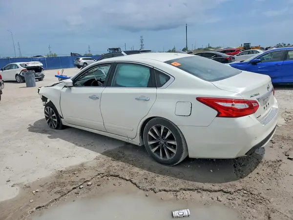 1N4AL3AP8GC176589 2016 NISSAN ALTIMA - Image 2