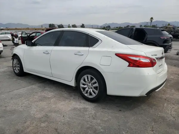 1N4AL3AP8GC176723 2016 NISSAN ALTIMA - Image 2