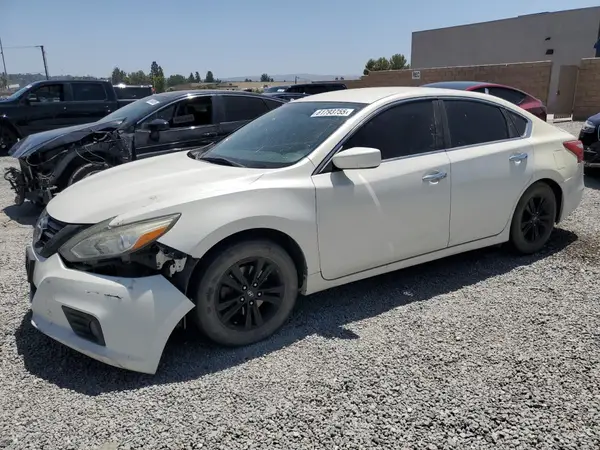 1N4AL3AP8GC189939 2016 NISSAN ALTIMA - Image 1