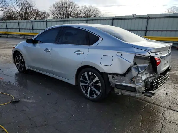 1N4AL3AP8GC192923 2016 NISSAN ALTIMA - Image 2