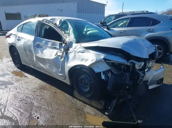 1N4AL3AP8GC193988 2016 NISSAN ALTIMA - Image 1