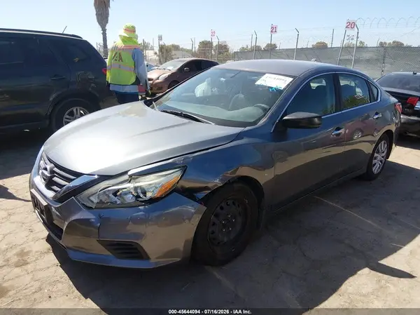 1N4AL3AP8GC195904 2016 NISSAN ALTIMA - Image 2
