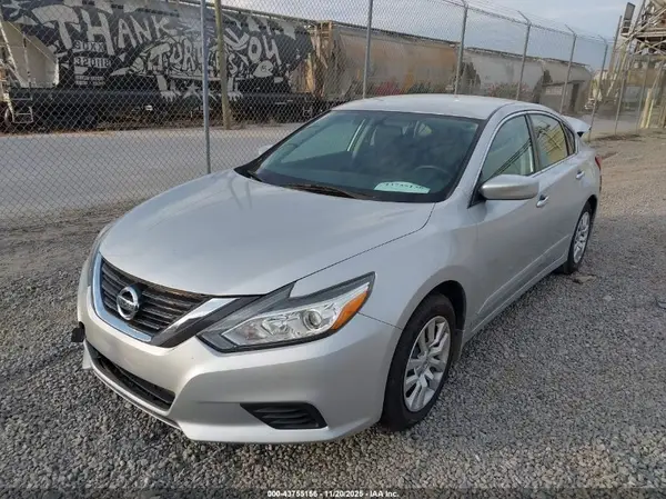 1N4AL3AP8GC203273 2016 NISSAN ALTIMA - Image 2