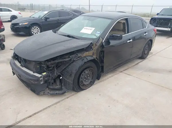 1N4AL3AP8GC208702 2016 NISSAN ALTIMA - Image 2