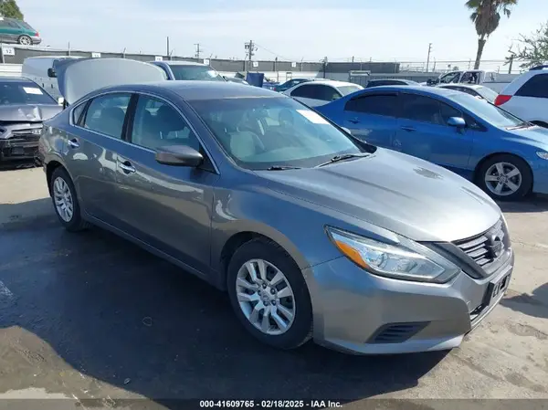 1N4AL3AP8GC217786 2016 NISSAN ALTIMA - Image 1