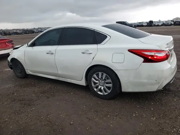 1N4AL3AP8GC218114 2016 NISSAN ALTIMA - Image 2