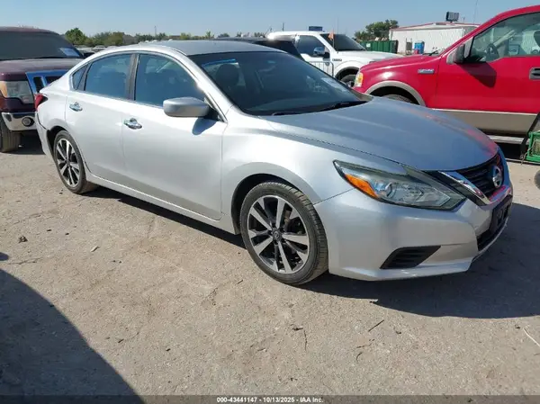 1N4AL3AP8GC225323 2016 NISSAN ALTIMA - Image 1
