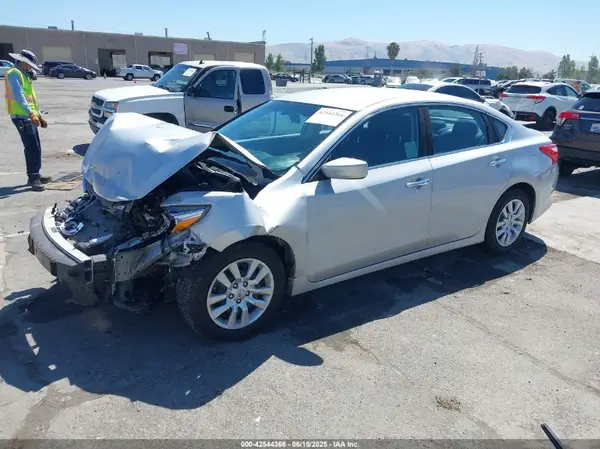 1N4AL3AP8GC234636 2016 NISSAN ALTIMA - Image 2