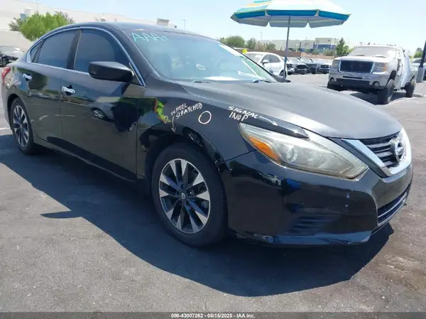 1N4AL3AP8GC235446 2016 NISSAN ALTIMA - Image 1