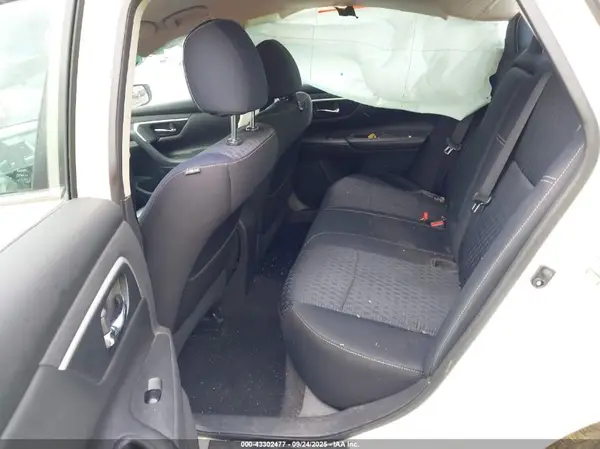 1N4AL3AP8GC237245 2016 NISSAN ALTIMA - Image 8