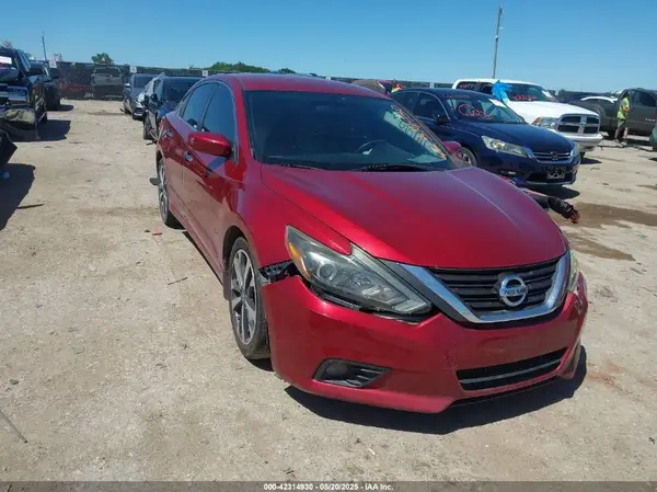 1N4AL3AP8GC238668 2016 NISSAN ALTIMA - Image 1