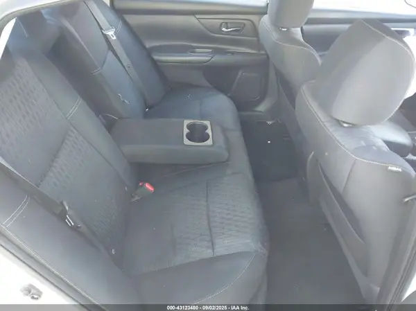 1N4AL3AP8GC239657 2016 NISSAN ALTIMA - Image 8
