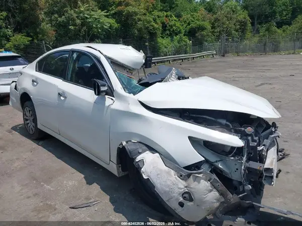 1N4AL3AP8GC241733 2016 NISSAN ALTIMA - Image 1