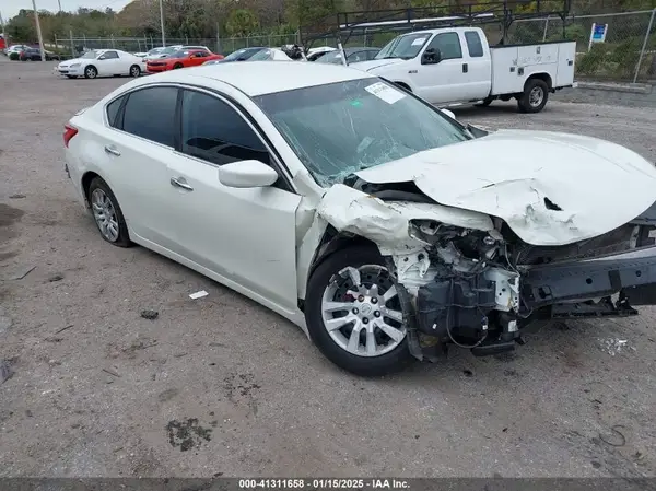 1N4AL3AP8GC246303 2016 NISSAN ALTIMA - Image 1