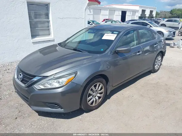 1N4AL3AP8GC246706 2016 NISSAN ALTIMA - Image 2