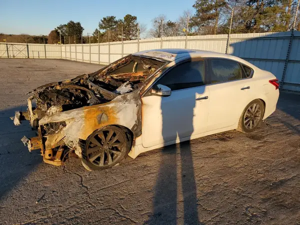 1N4AL3AP8GC248908 2016 NISSAN ALTIMA - Image 1