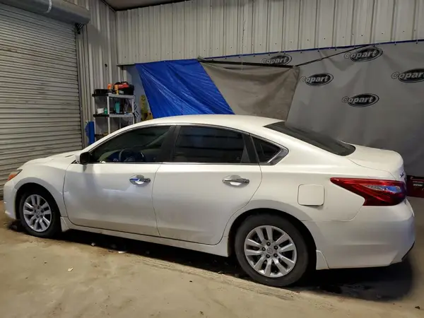 1N4AL3AP8GC248925 2016 NISSAN ALTIMA - Image 2