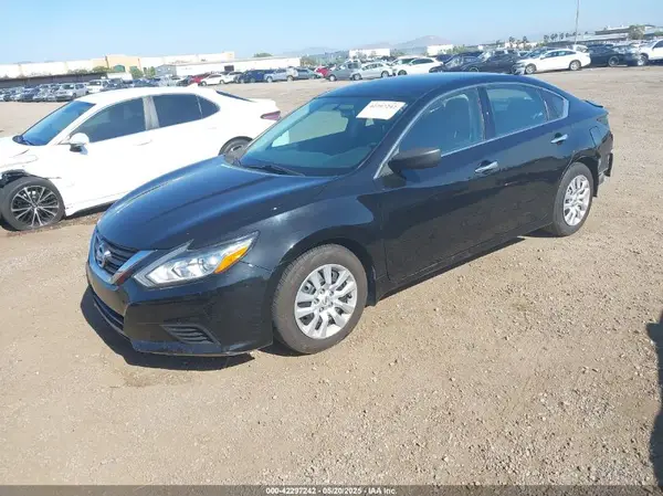 1N4AL3AP8GC256166 2016 NISSAN ALTIMA - Image 2