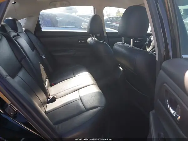 1N4AL3AP8GC256166 2016 NISSAN ALTIMA - Image 8