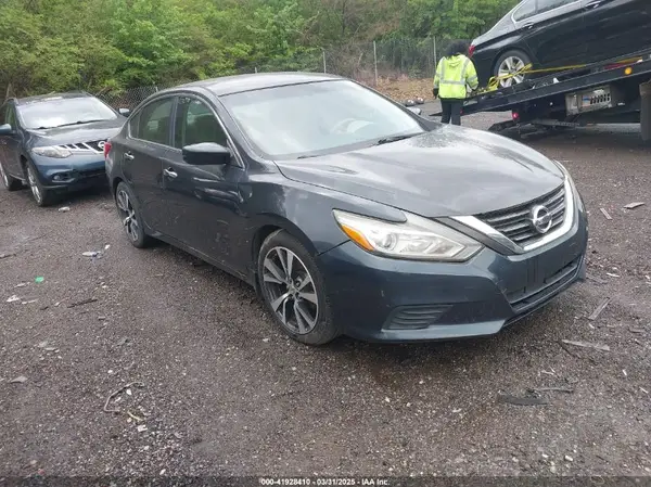 1N4AL3AP8GC264123 2016 NISSAN ALTIMA - Image 1