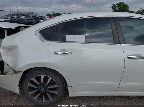 1N4AL3AP8GC267104 2016 NISSAN ALTIMA - Image 8