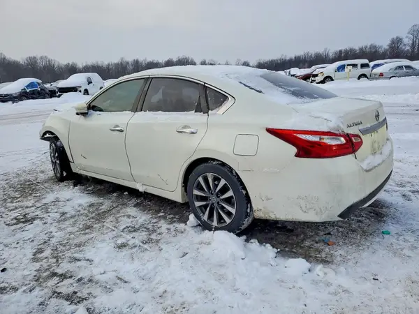 1N4AL3AP8GC269581 2016 NISSAN ALTIMA - Image 2