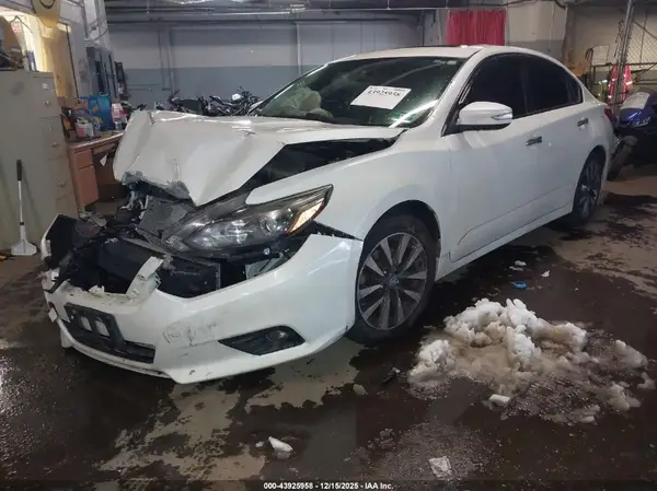 1N4AL3AP8GC271217 2016 NISSAN ALTIMA - Image 2