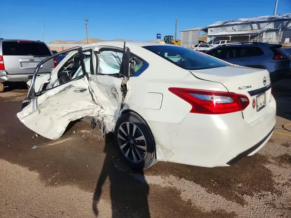 1N4AL3AP8GC278636 2016 NISSAN ALTIMA - Image 2