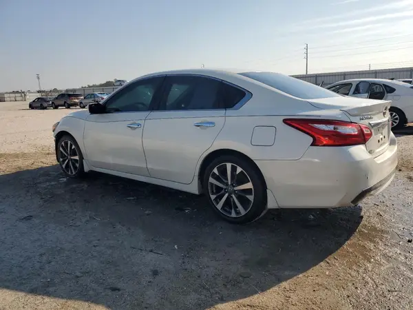 1N4AL3AP8GC280693 2016 NISSAN ALTIMA - Image 2
