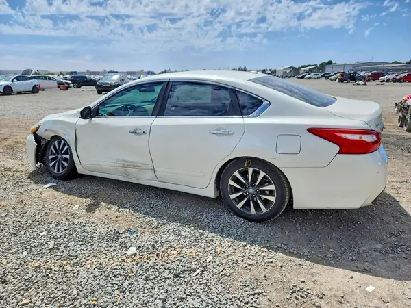 1N4AL3AP8GC289958 2016 NISSAN ALTIMA - Image 2