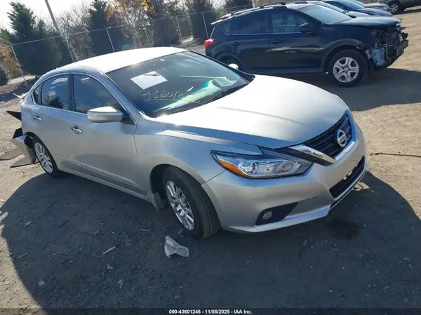 1N4AL3AP8GN323773 2016 NISSAN ALTIMA - Image 1