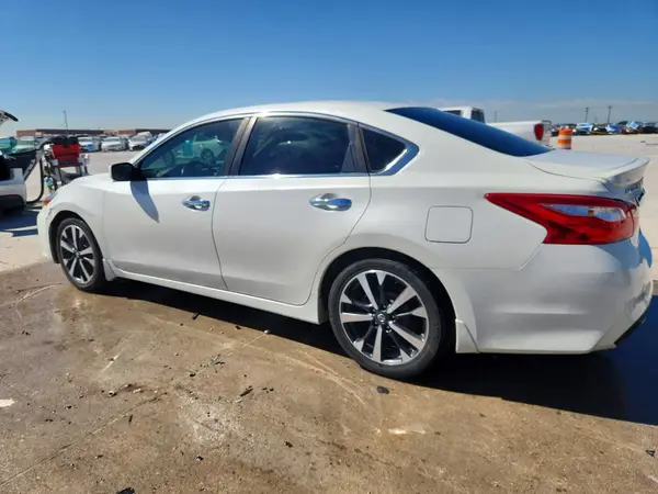 1N4AL3AP8GN332344 2016 NISSAN ALTIMA - Image 2