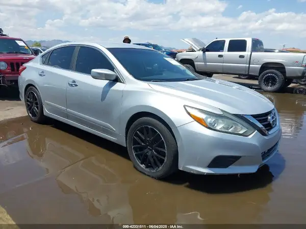 1N4AL3AP8GN332408 2016 NISSAN ALTIMA - Image 1