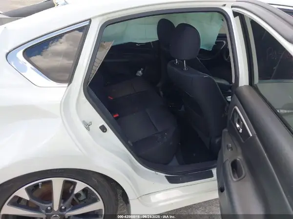 1N4AL3AP8GN376327 2016 NISSAN ALTIMA - Image 8