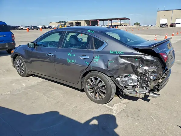 1N4AL3AP8HC109931 2017 NISSAN ALTIMA - Image 2