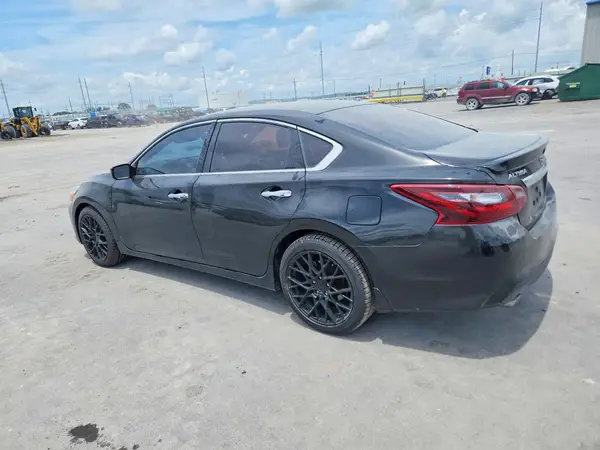 1N4AL3AP8HC110058 2017 NISSAN ALTIMA - Image 2