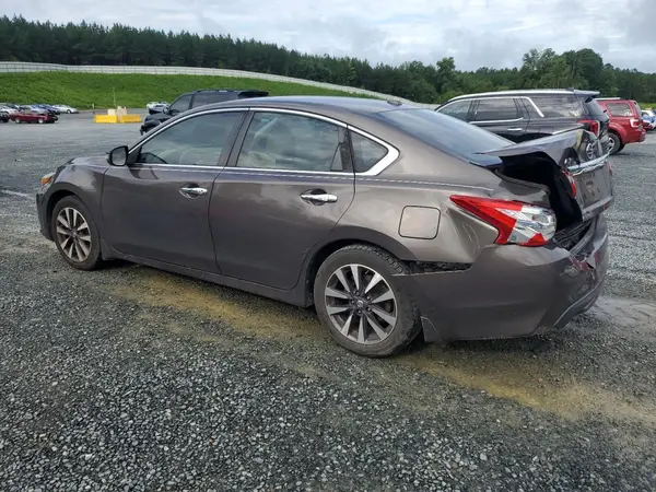 1N4AL3AP8HC111145 2017 NISSAN ALTIMA - Image 2