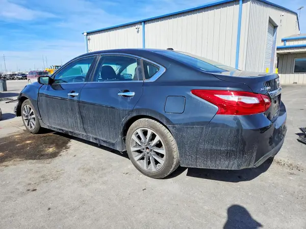 1N4AL3AP8HC111257 2017 NISSAN ALTIMA - Image 2