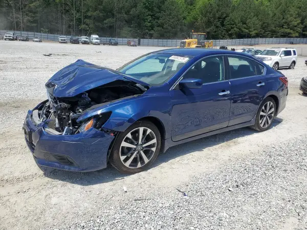 1N4AL3AP8HC112117 2017 NISSAN ALTIMA - Image 1