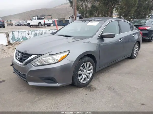 1N4AL3AP8HC112716 2017 NISSAN ALTIMA - Image 2