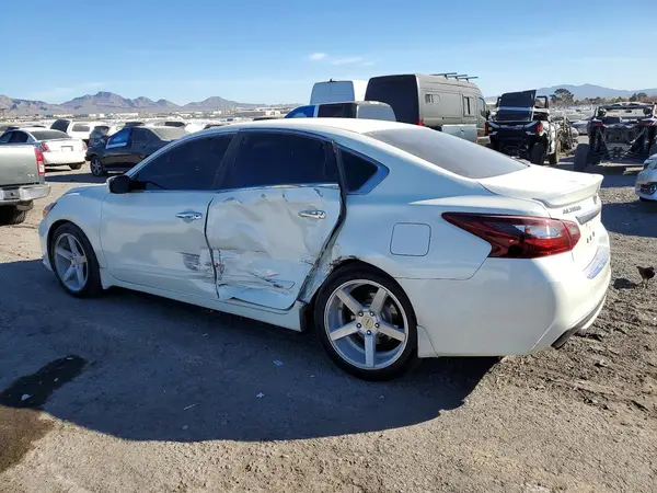 1N4AL3AP8HC113350 2017 NISSAN ALTIMA - Image 2