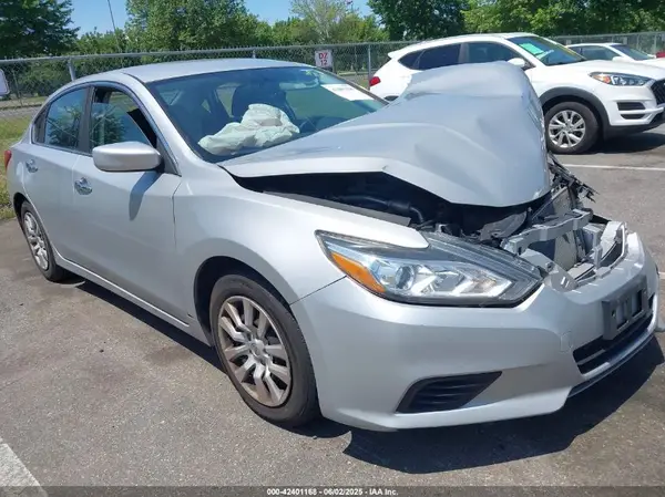 1N4AL3AP8HC115437 2017 NISSAN ALTIMA - Image 1
